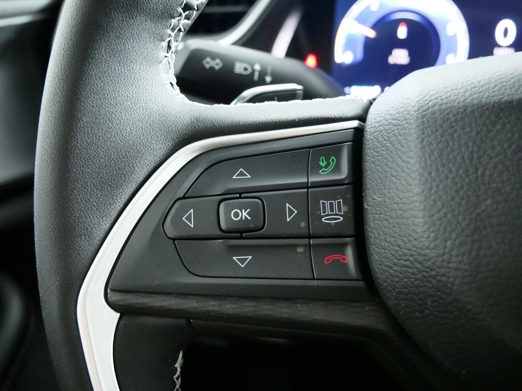 Thumbnail: 2024 Jeep Grand Cherokee - 40