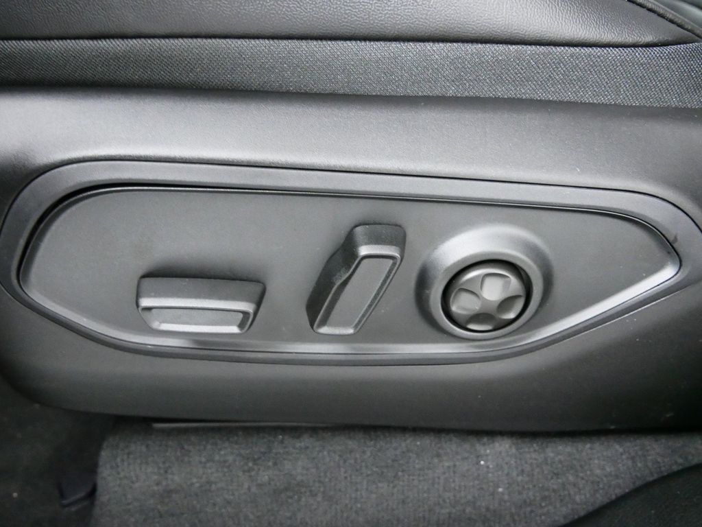 Thumbnail: 2024 Jeep Grand Cherokee - 39