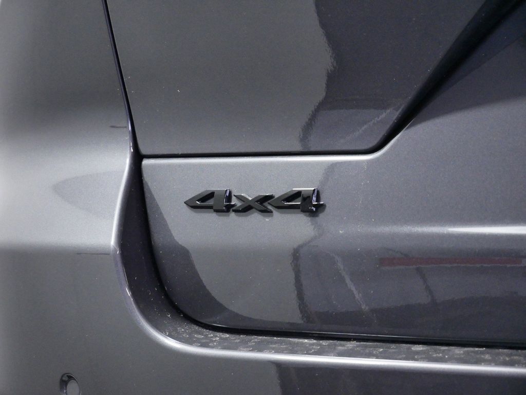 Thumbnail: 2024 Jeep Grand Cherokee - 21