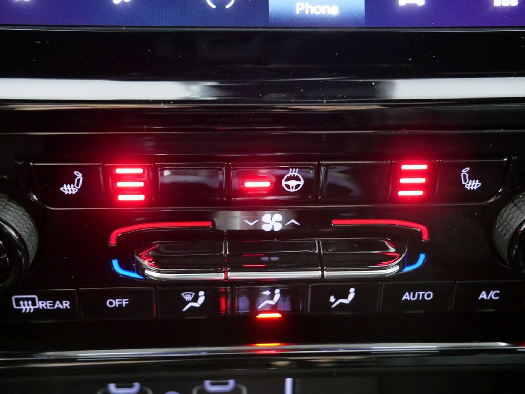 Thumbnail: 2024 Jeep Grand Cherokee - 47