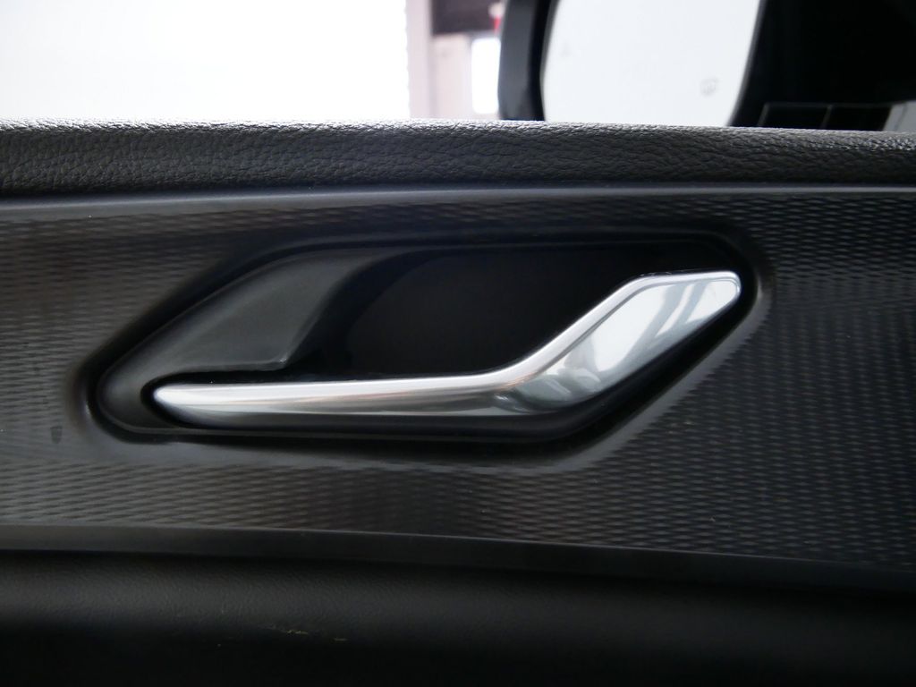 Thumbnail: 2024 Jeep Grand Cherokee - 38