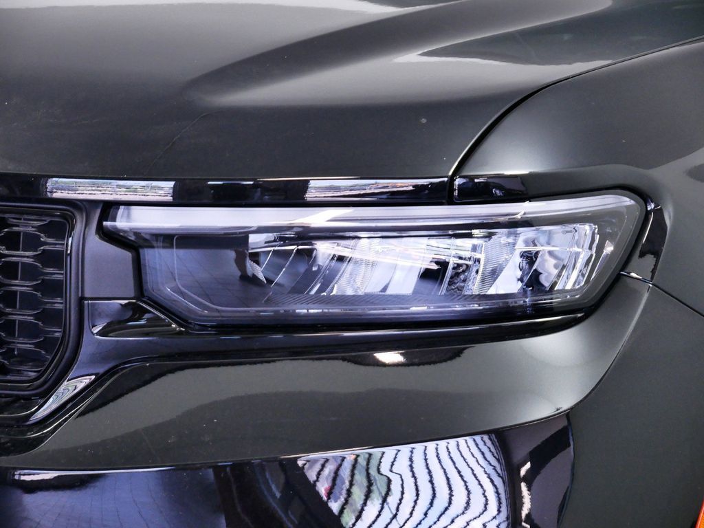 Thumbnail: 2024 Jeep Grand Cherokee - 25