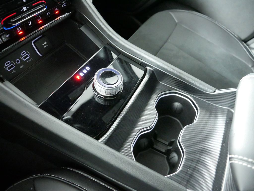 Thumbnail: 2024 Jeep Grand Cherokee - 14