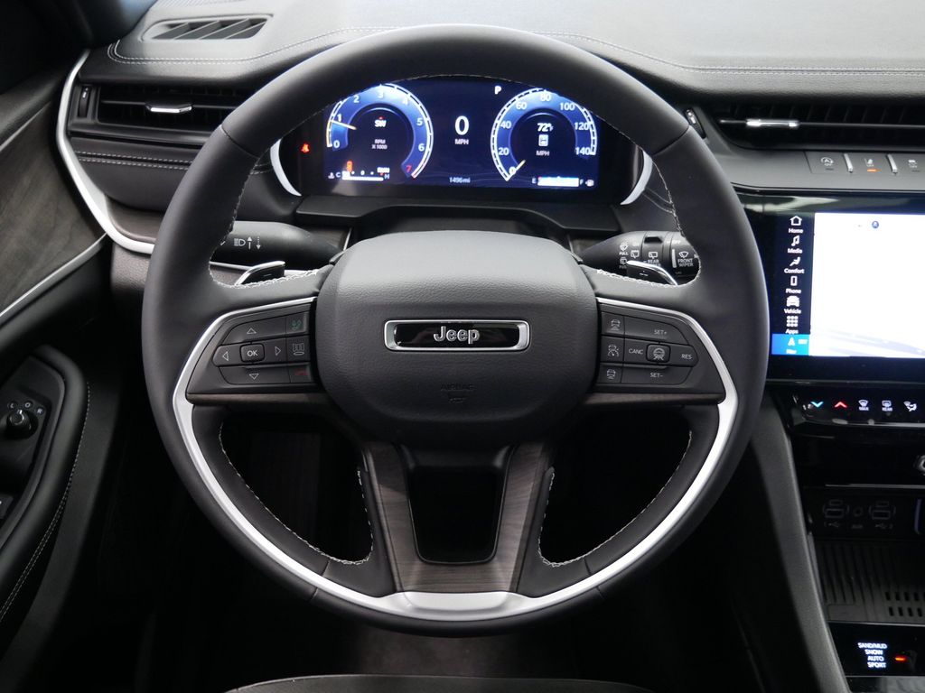 Thumbnail: 2026 Jeep Grand Cherokee - 8