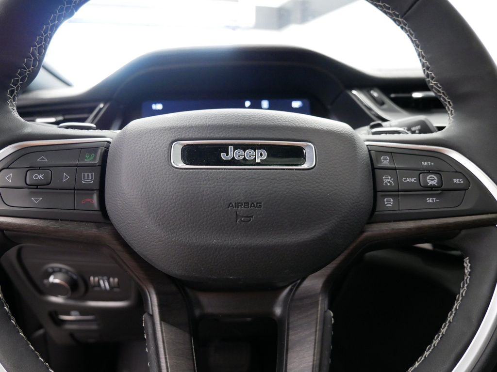 Thumbnail: 2026 Jeep Grand Cherokee - 21