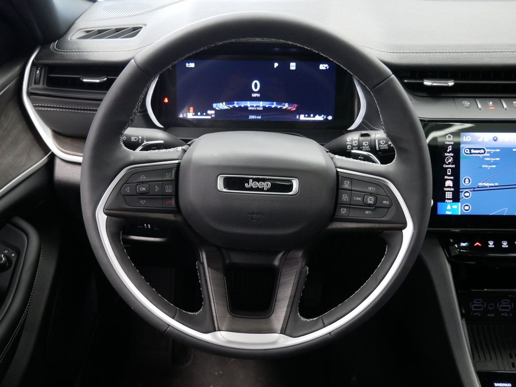 Thumbnail: 2026 Jeep Grand Cherokee - 8