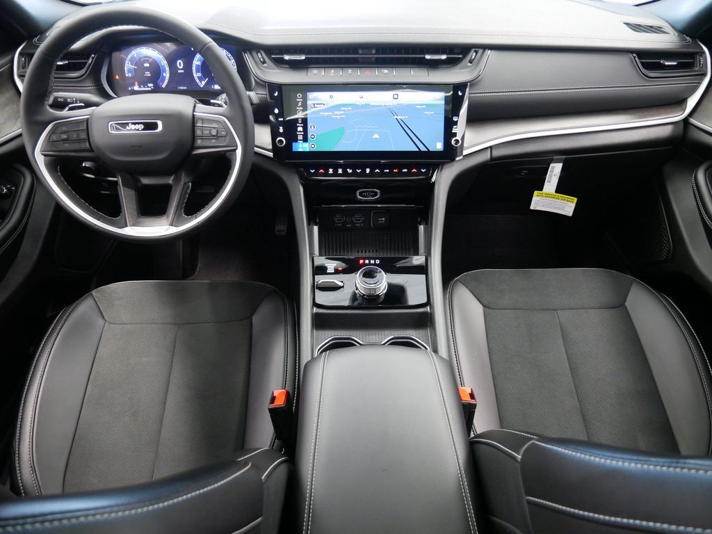 Thumbnail: 2026 Jeep Grand Cherokee - 2