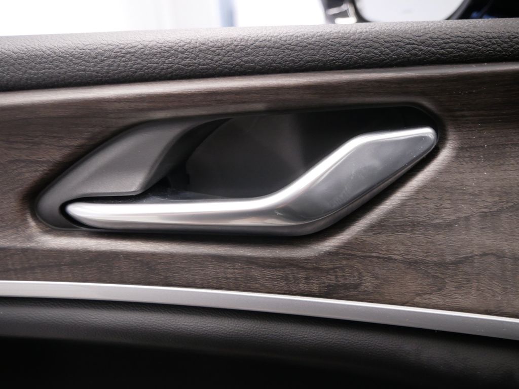 Thumbnail: 2026 Jeep Grand Cherokee - 20