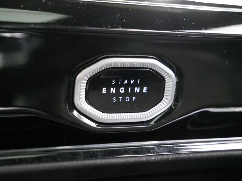 Thumbnail: 2026 Jeep Grand Cherokee - 27