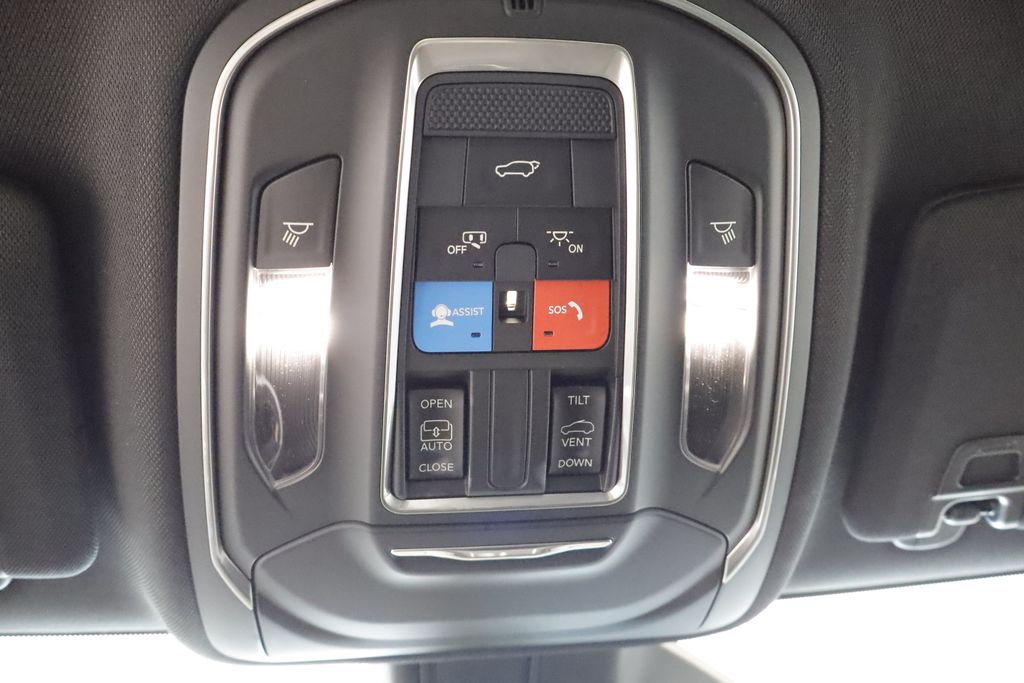Thumbnail: 2026 Jeep Grand Cherokee - 24
