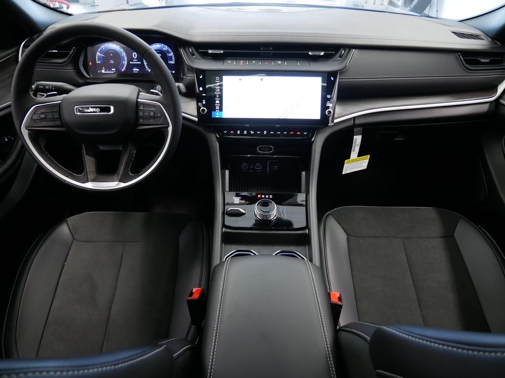 Thumbnail: 2026 Jeep Grand Cherokee - 2
