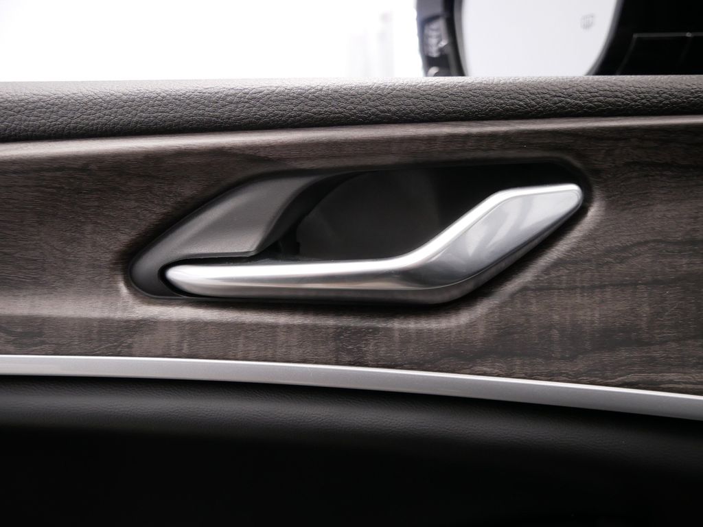 Thumbnail: 2026 Jeep Grand Cherokee - 20