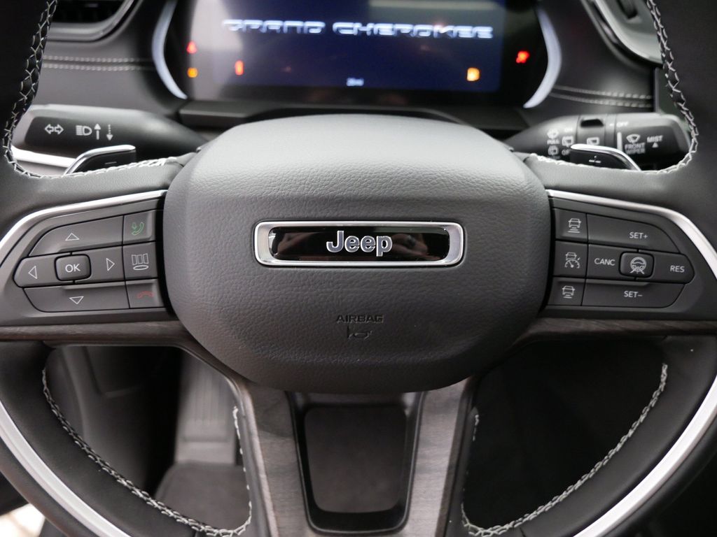 Thumbnail: 2026 Jeep Grand Cherokee - 23