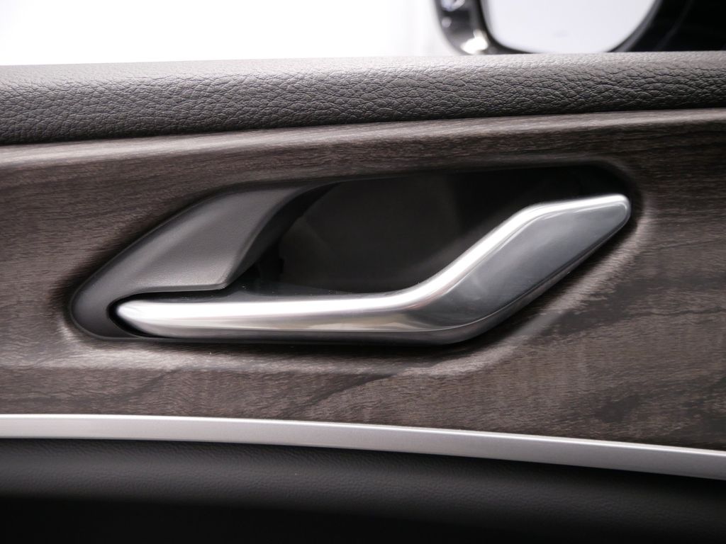 Thumbnail: 2026 Jeep Grand Cherokee - 21