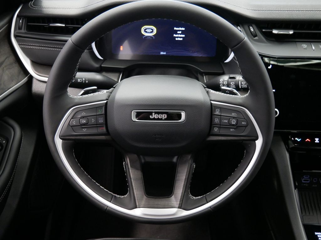 Thumbnail: 2026 Jeep Grand Cherokee - 9