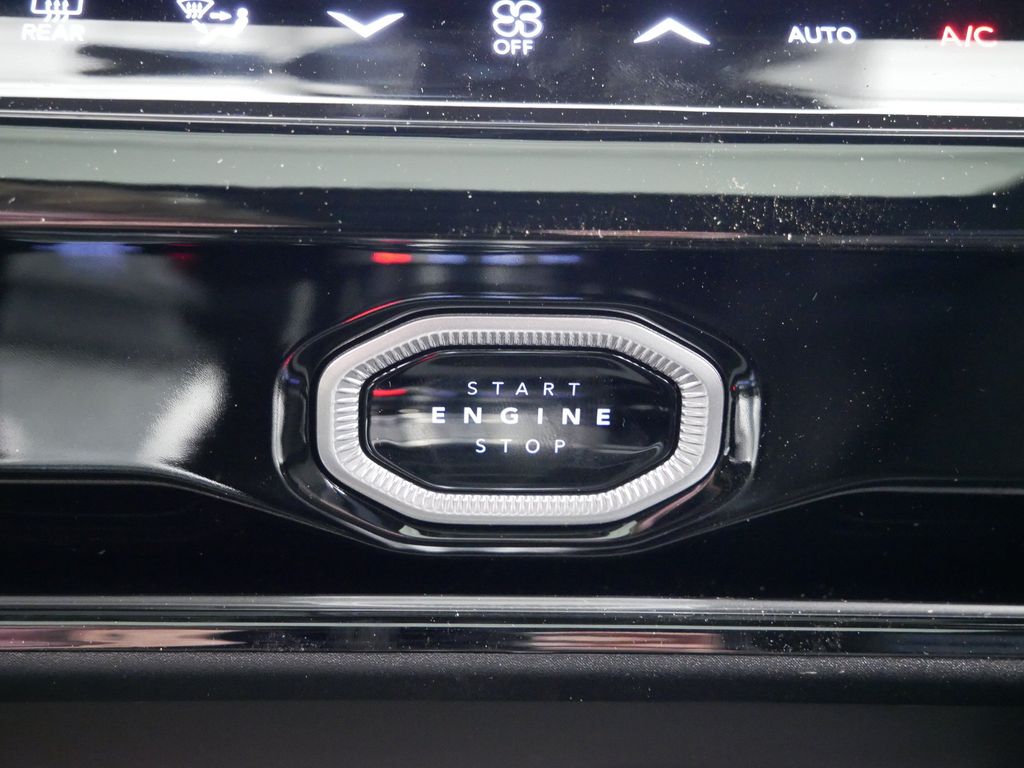 Thumbnail: 2026 Jeep Grand Cherokee - 7