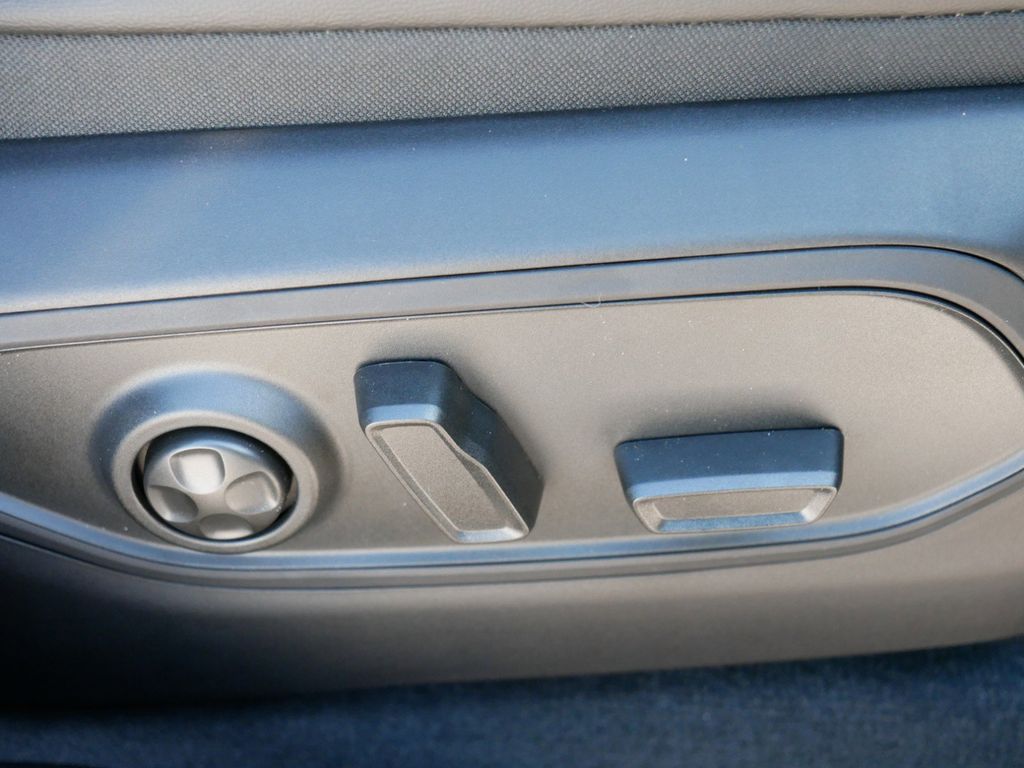 Thumbnail: 2025 Jeep Grand Cherokee - 27