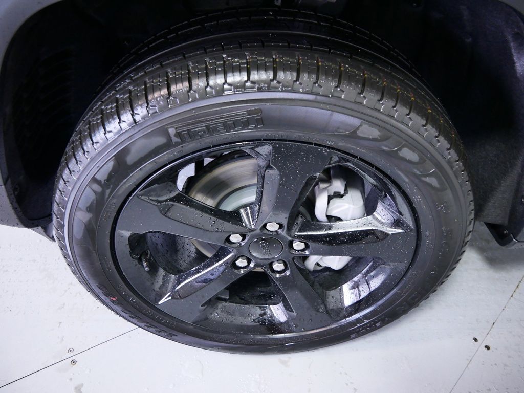 Thumbnail: 2025 Jeep Grand Cherokee - 25