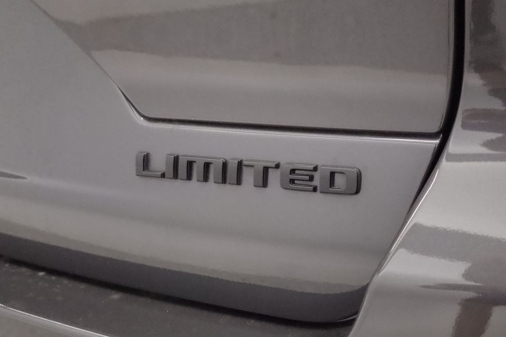 Thumbnail: 2025 Jeep Grand Cherokee - 5