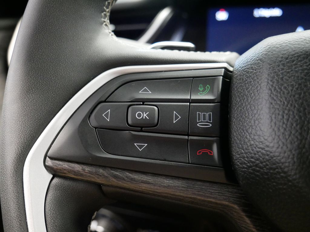 Thumbnail: 2023 Jeep Grand Cherokee - 33