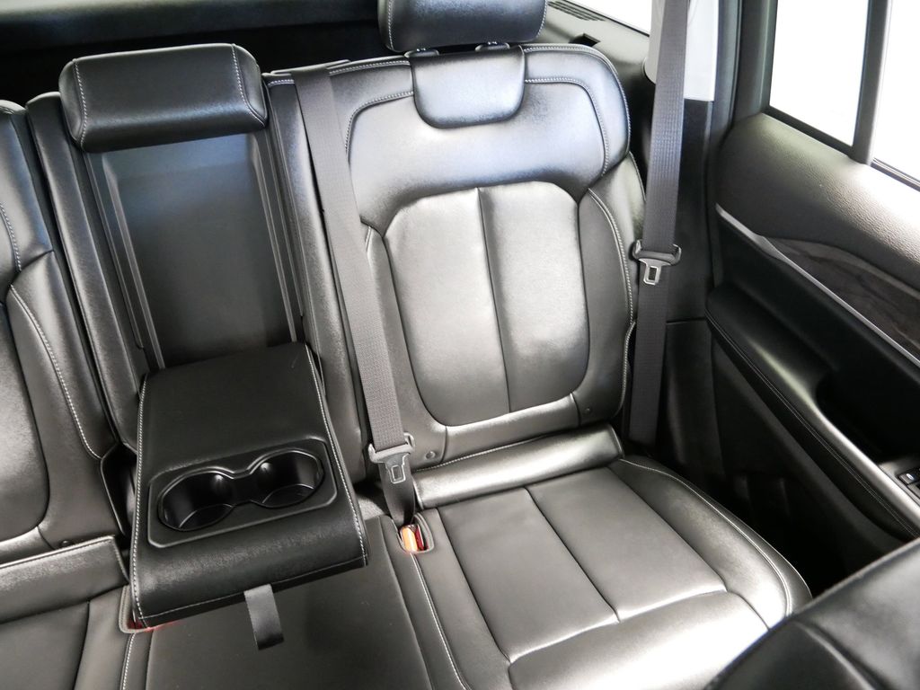 Thumbnail: 2023 Jeep Grand Cherokee - 30