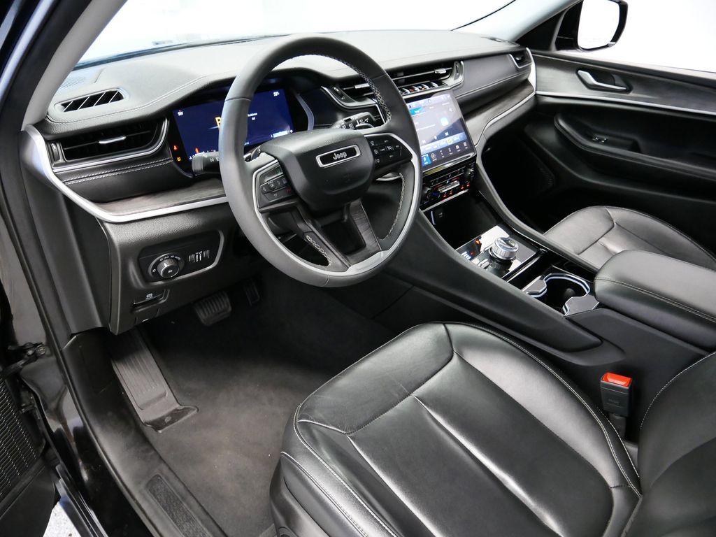 Thumbnail: 2023 Jeep Grand Cherokee - 2