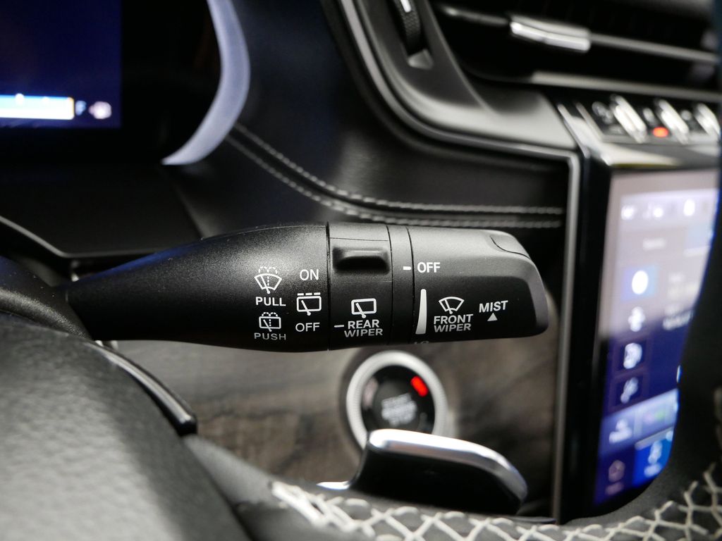 Thumbnail: 2023 Jeep Grand Cherokee - 36