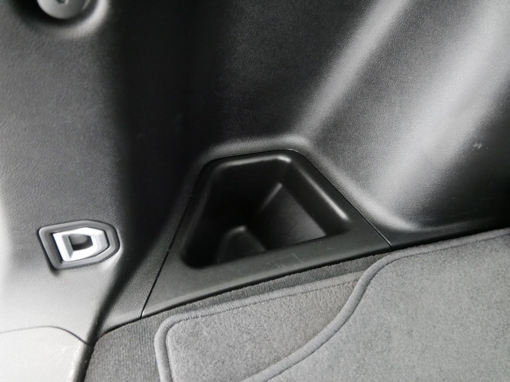 Thumbnail: 2023 Jeep Grand Cherokee - 26