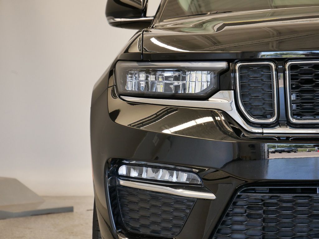 Thumbnail: 2023 Jeep Grand Cherokee - 7