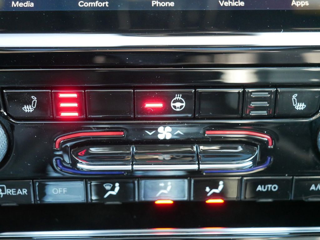 Thumbnail: 2025 Jeep Grand Cherokee - 45