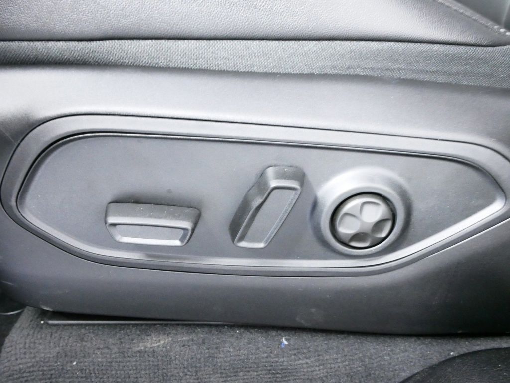 Thumbnail: 2024 Jeep Grand Cherokee - 37