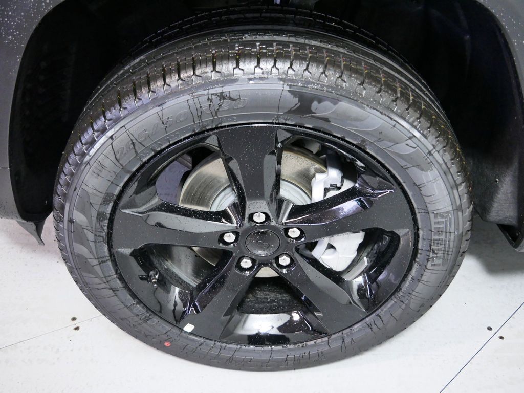 Thumbnail: 2024 Jeep Grand Cherokee - 26