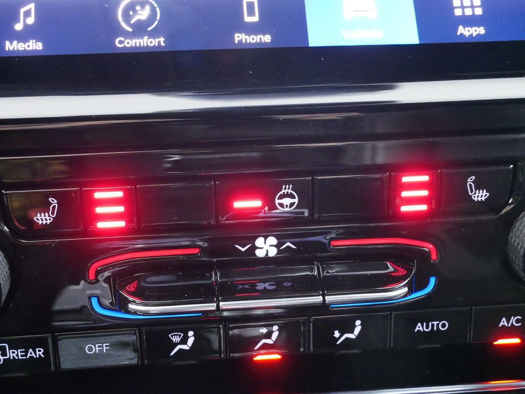 Thumbnail: 2024 Jeep Grand Cherokee - 46