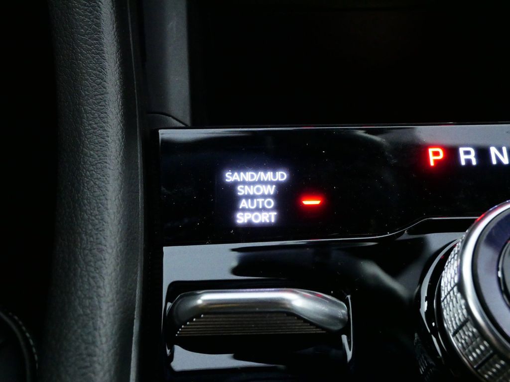 Thumbnail: 2024 Jeep Grand Cherokee - 47