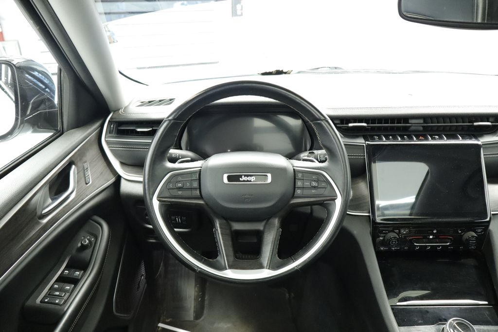 Thumbnail: 2022 Jeep Grand Cherokee - 9