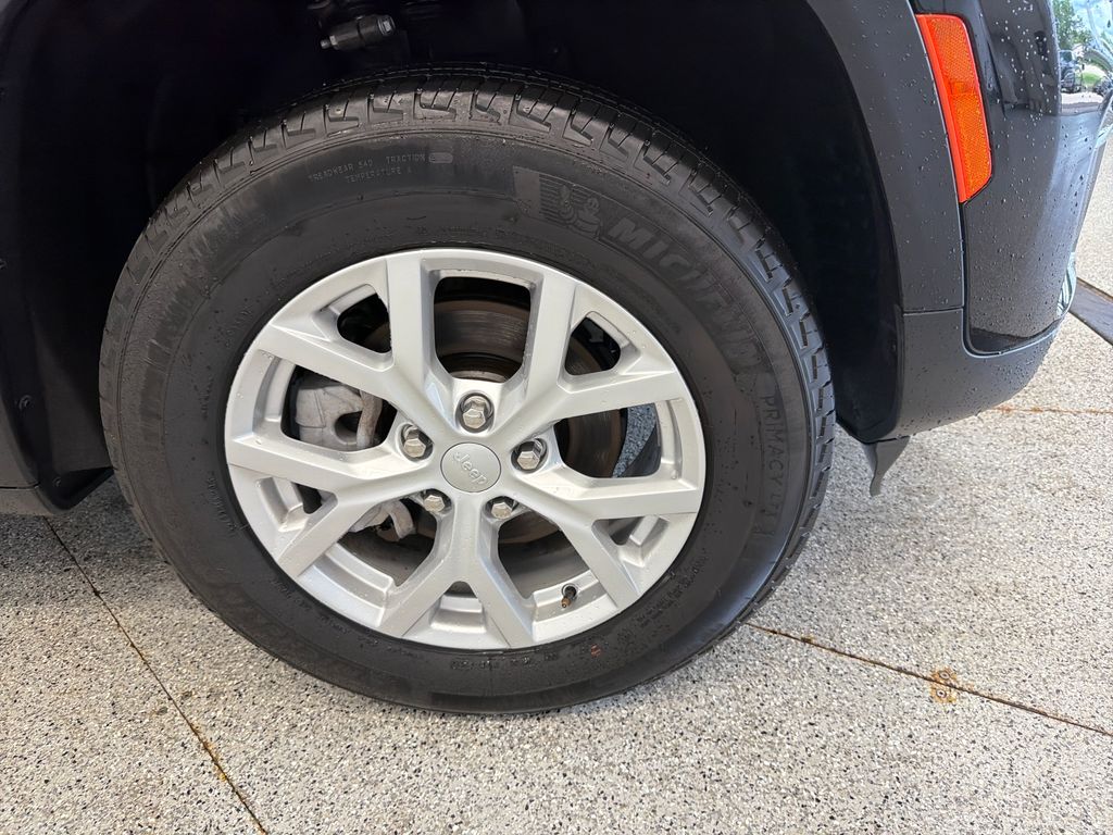 Thumbnail: 2023 Jeep Grand Cherokee - 5