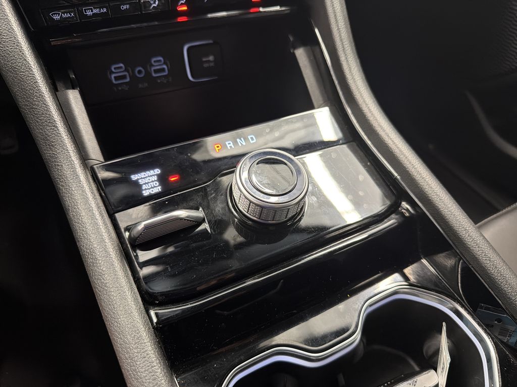 Thumbnail: 2023 Jeep Grand Cherokee - 28