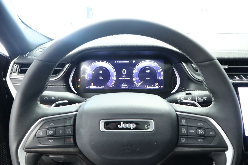 Thumbnail: 2024 Jeep Grand Cherokee - 39