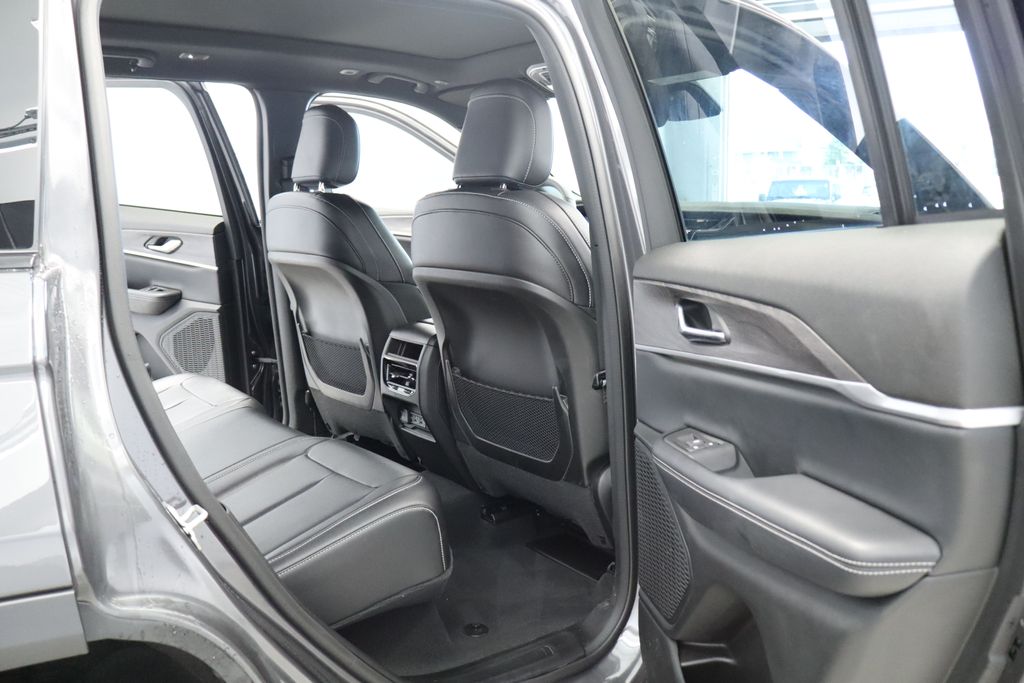 Thumbnail: 2024 Jeep Grand Cherokee - 27