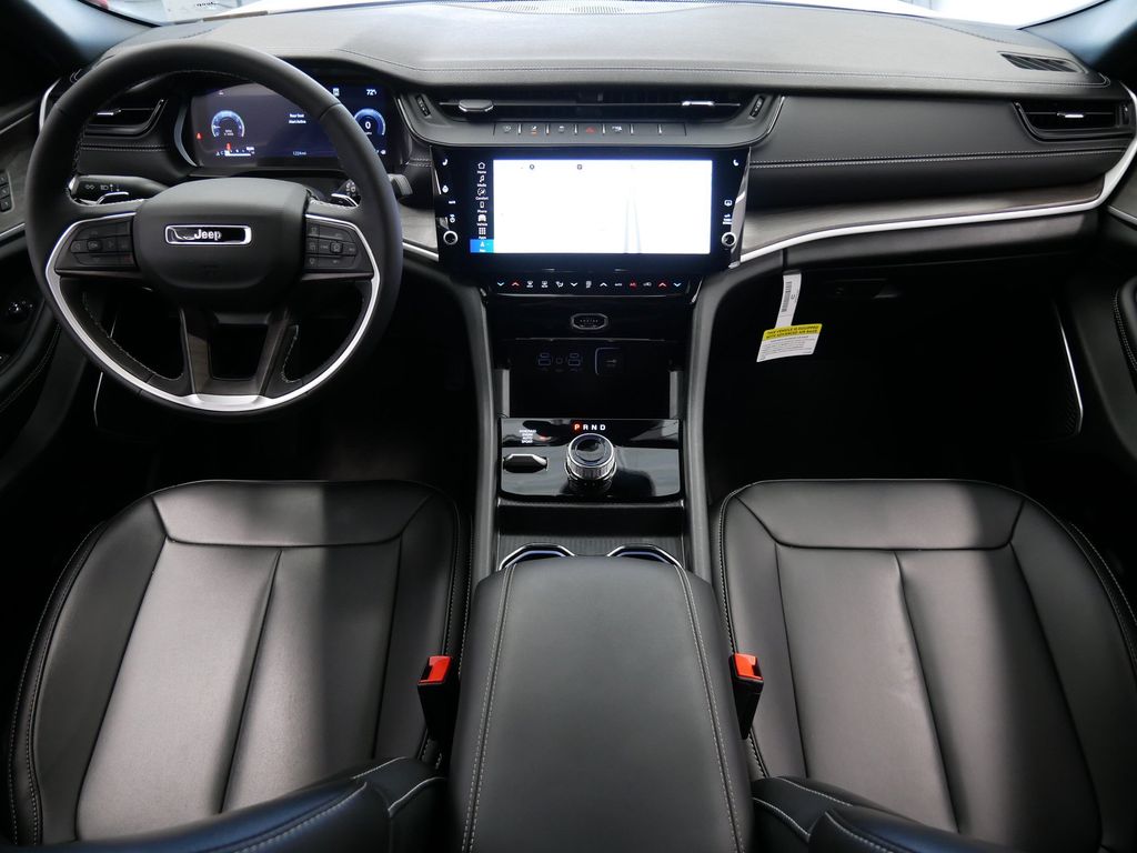 Thumbnail: 2026 Jeep Grand Cherokee - 2