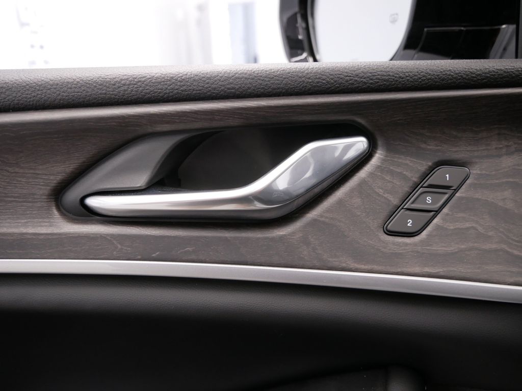 Thumbnail: 2026 Jeep Grand Cherokee - 20