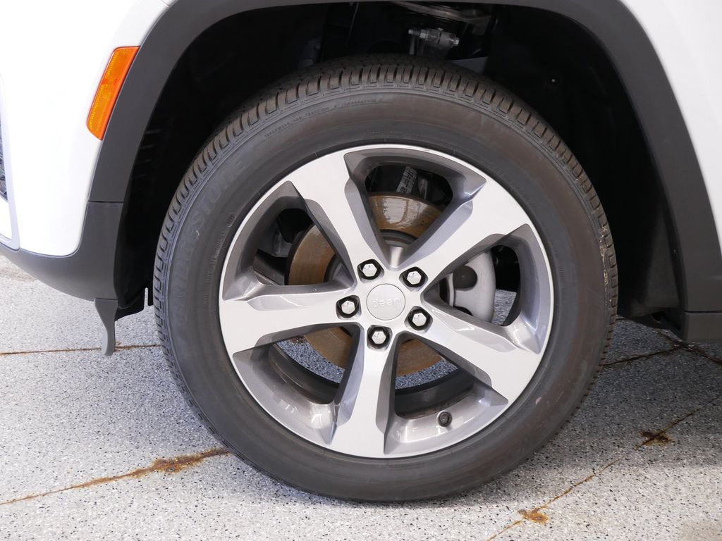 Thumbnail: 2026 Jeep Grand Cherokee - 7