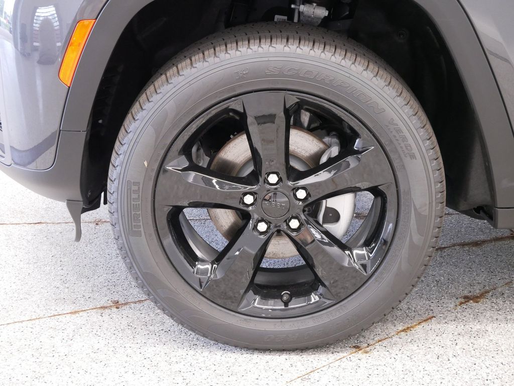 Thumbnail: 2026 Jeep Grand Cherokee - 7