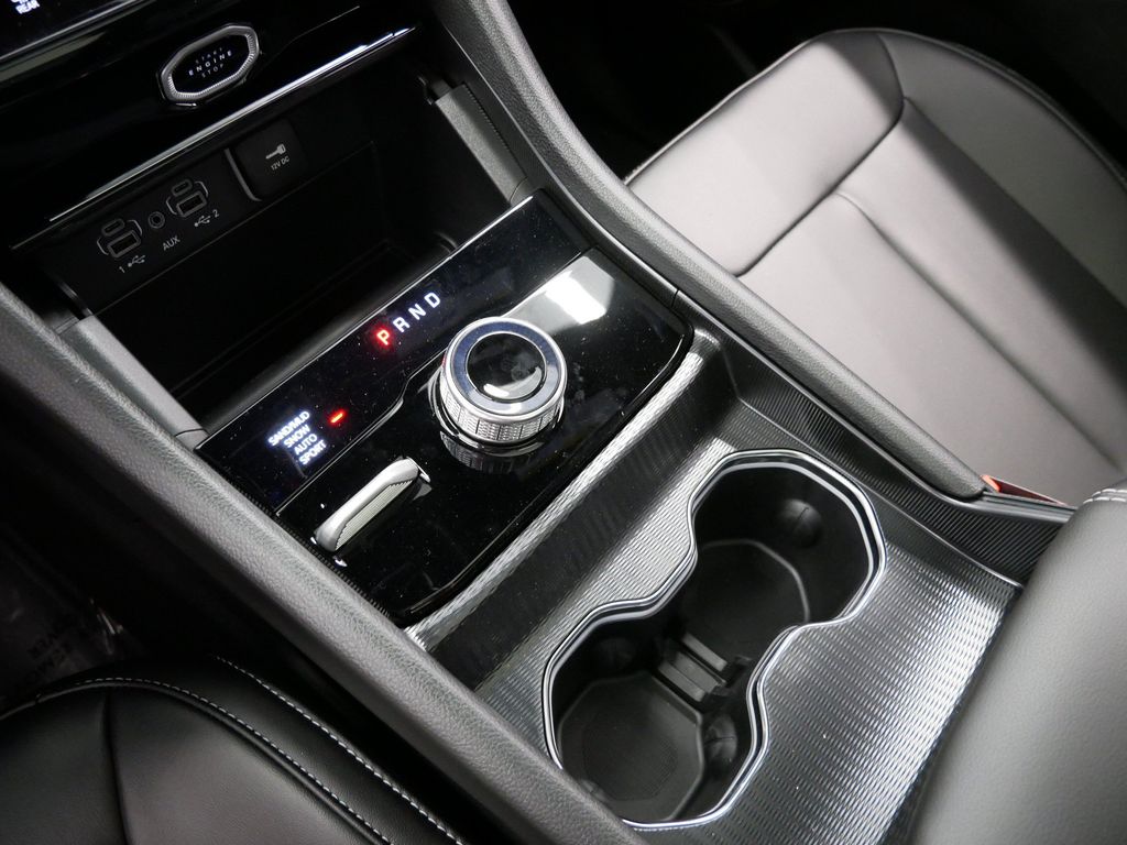 Thumbnail: 2026 Jeep Grand Cherokee - 12