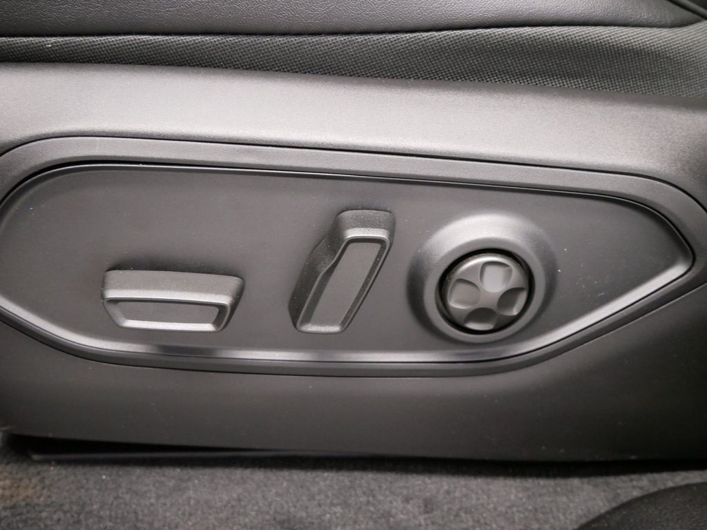 Thumbnail: 2026 Jeep Grand Cherokee - 22