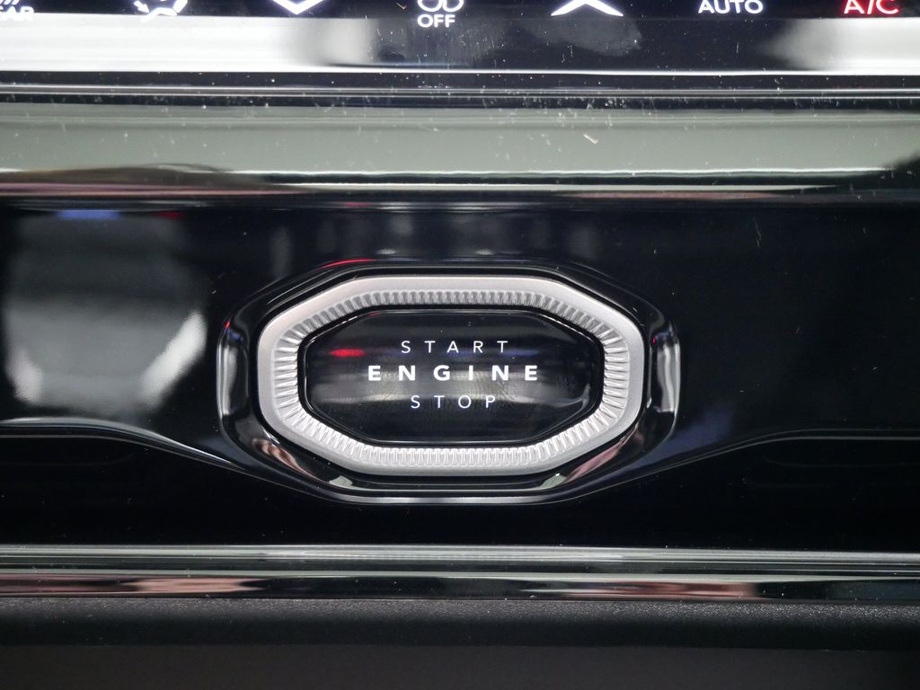Thumbnail: 2026 Jeep Grand Cherokee - 28