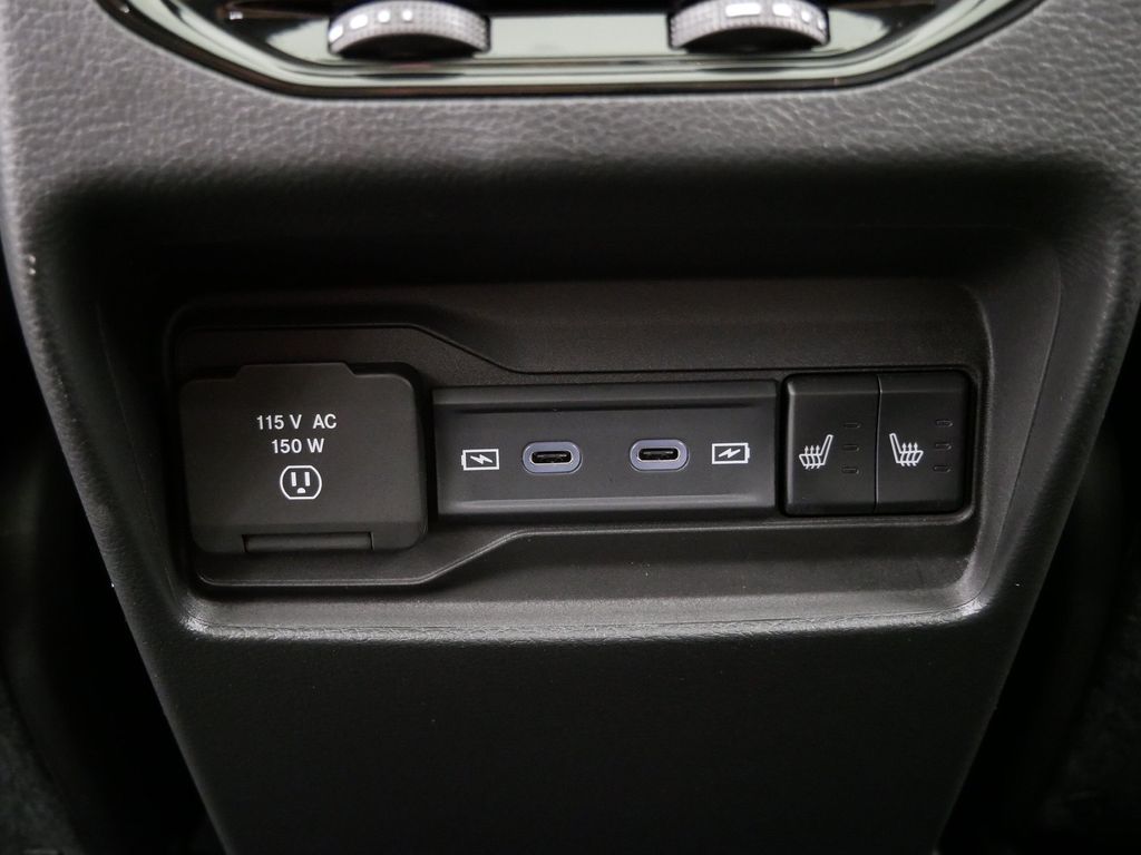 Thumbnail: 2026 Jeep Grand Cherokee - 18