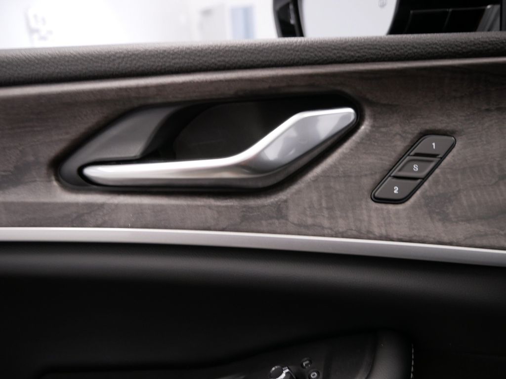 Thumbnail: 2026 Jeep Grand Cherokee - 20