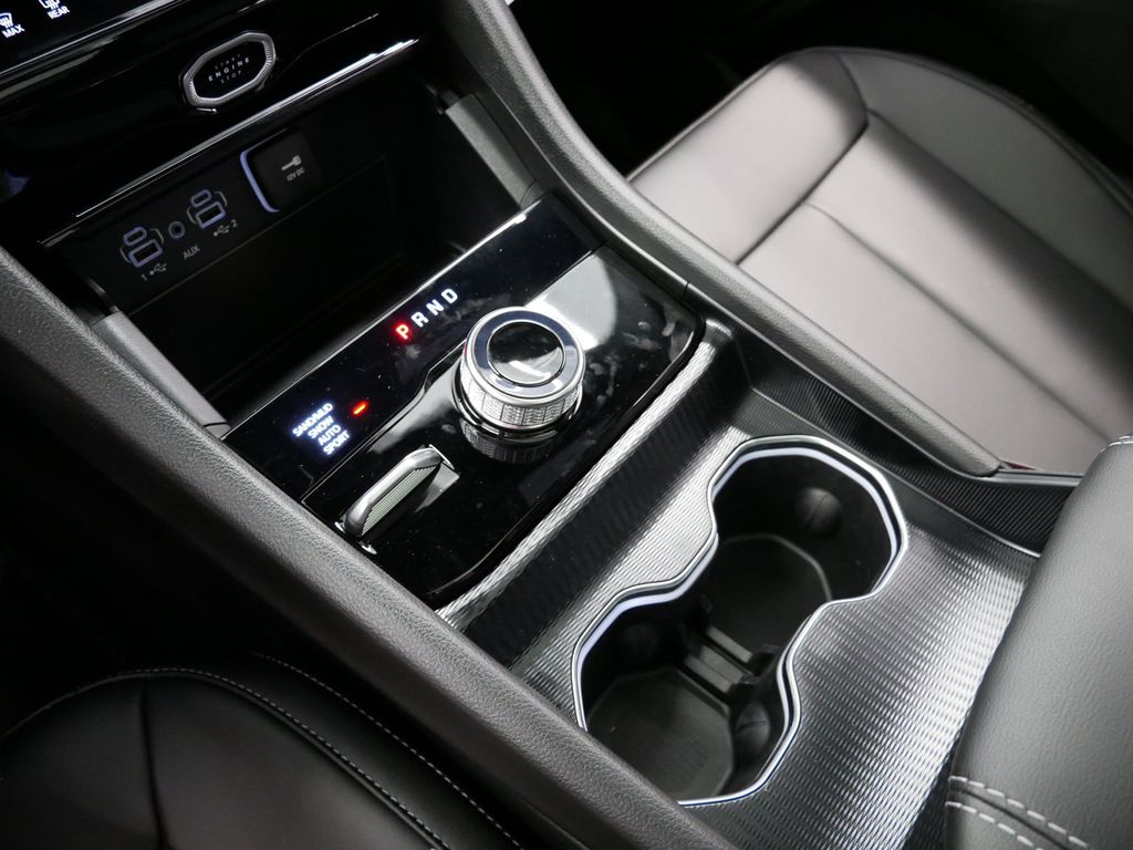 Thumbnail: 2026 Jeep Grand Cherokee - 12