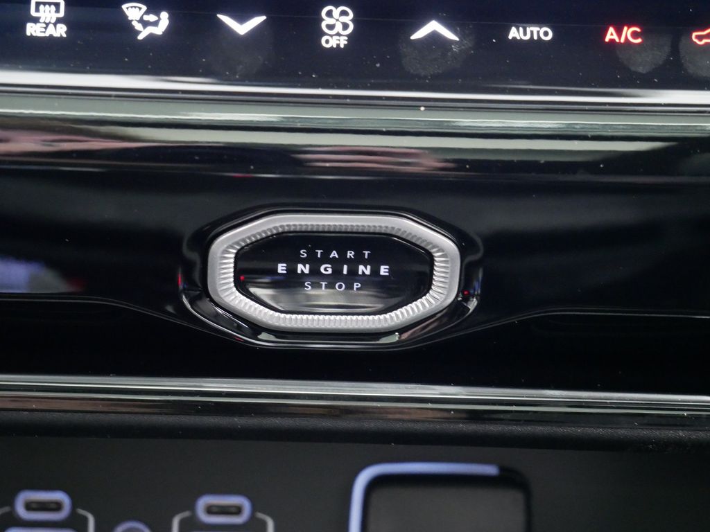 Thumbnail: 2026 Jeep Grand Cherokee - 27